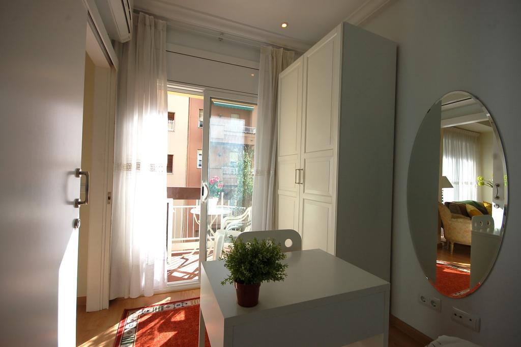 Lets Holidays Centric Apartment In Barcelona Rom bilde